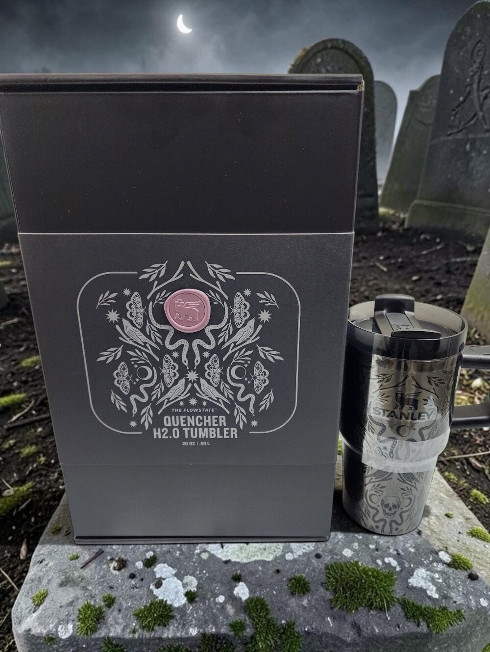 👻👻👻STANLEY HALLOWEEN QUENCHER H2.O FLOWSTATE 20OZ BRAND NEW READY TO SHIP